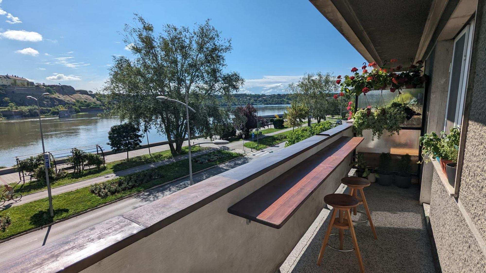 Center, Private Garage, Danube & Fortress, 3 Bdrm 2 Bath Novi Sad Eksteriør bilde